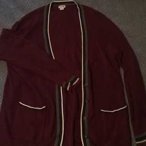 Cozy burgundy cardigan, L